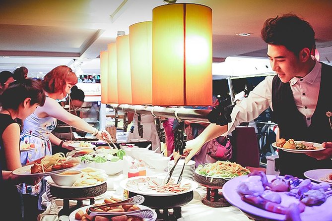 Amazing Chaophraya Dinner Cruise Experience - Buffet dinner: Thai and international food, plus the real-world flow