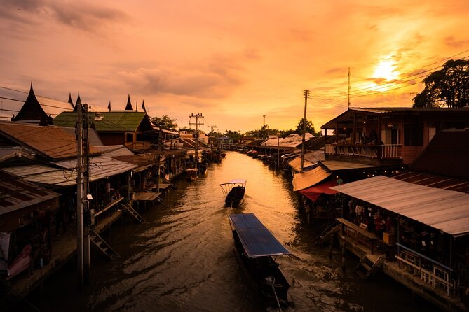 Amphawa Floating Market & Maeklong Railway Train Market Tour - What you’ll eat and buy (and how to not waste your time)
