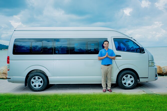 Arrival Private Airport Transfer : Bangkok Airport to Hotel in Bangkok - Communication that saves your arrival stress (WhatsApp, flight delays, and confirmations)