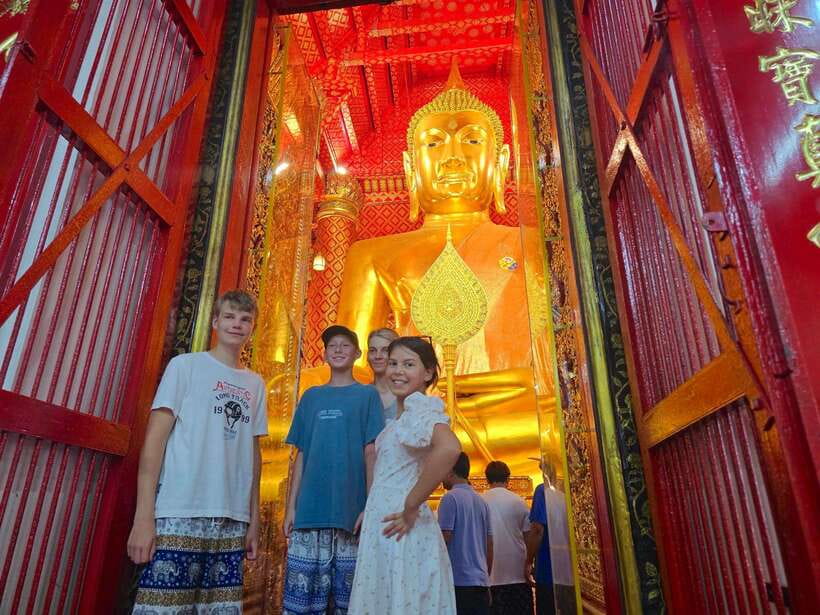 Ayutthaya: Private Boat Tour with Optional Temple Visits - Chao Phraya by longtail boat: the calm way to see Ayutthaya temples