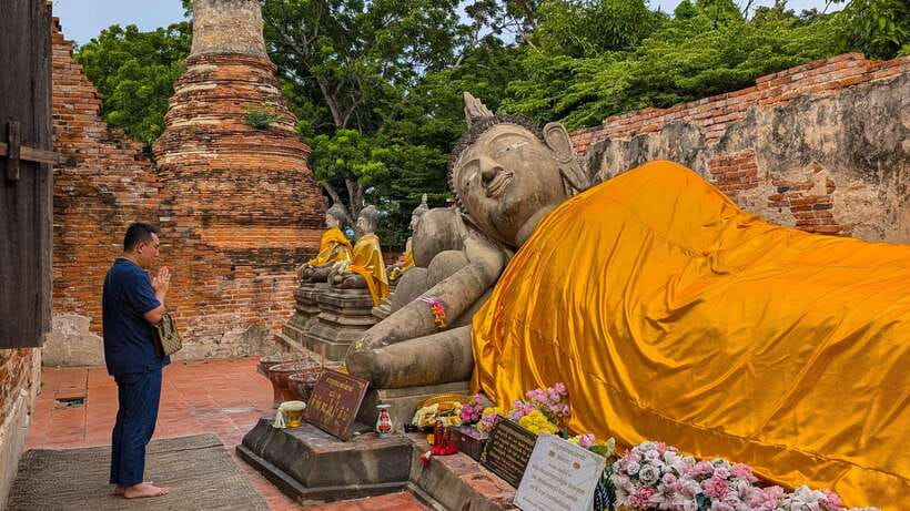 Ayutthaya: Private Boat Tour with Optional Temple Visits - Skip-the-line access and what you still must pay in cash