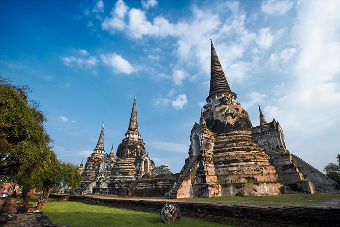Ayutthaya Temples and River Cruise from Bangkok - Temple stop 3: Wihan Phra Mongkhon Bophit and the 12.45-meter Buddha