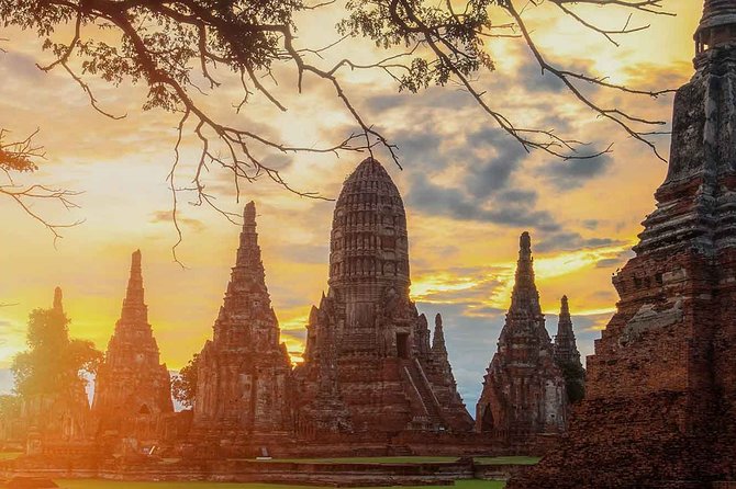 Ayutthaya UNESCO Temples Group Tour with Lunch - Timing, bus ride, and how the day flows