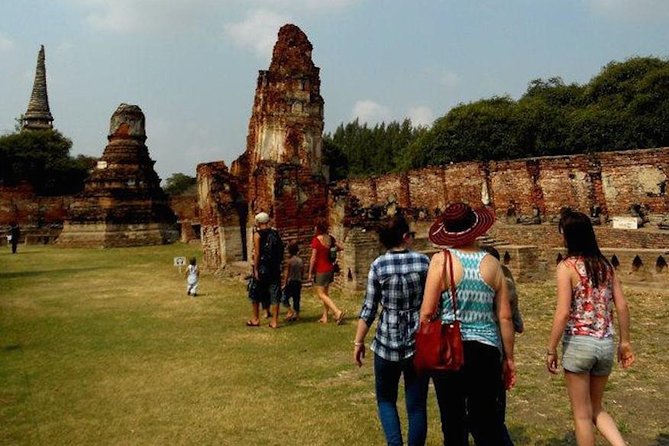 Ayutthaya UNESCO Temples Group Tour with Lunch - Wat Phra Sri Sanphet: royal temple ruins with real “center of power” energy