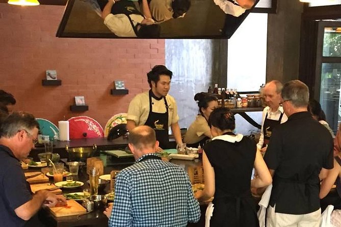 Baipai Thai Cooking School Class in Bangkok - The four-dish cooking plan, station by station