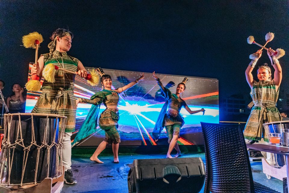 Bangkok: Alangka Luxury Buffet Dinner Cruise With Live Music - Who should book, and who should skip