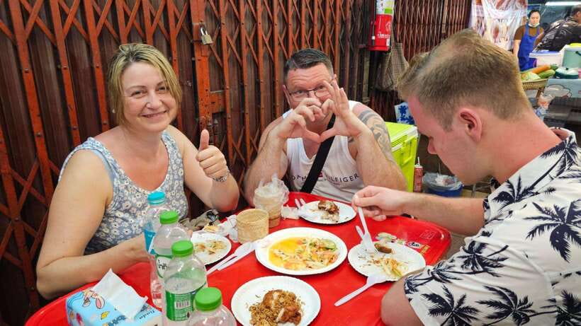 Bangkok Authentic Tasting Thai-Chinatown Walking Food Tour - Meeting at Im Chinatown Mall (Under Golden Dragon) and How the Start Usually Feels