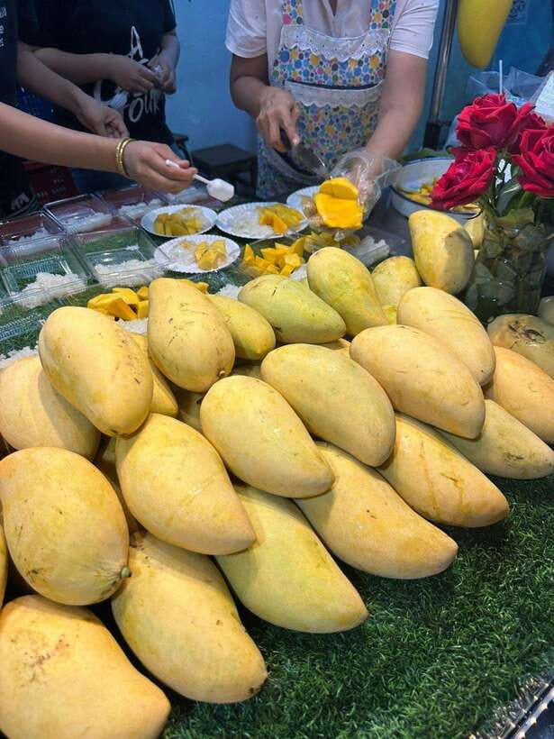 Bangkok Authentic Tasting Thai-Chinatown Walking Food Tour - What to Bring for a Smooth Night Market Walk