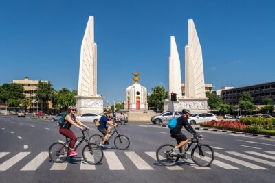 Bangkok: Backstreets and Temple Historic Bike Tour - Rama VIII Bridge Views Without the Detour Drama