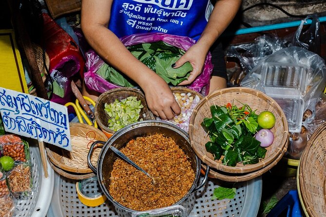 Bangkok: Backstreets Food Tour with 15+ Tastings - What you learn so you can keep eating after the tour
