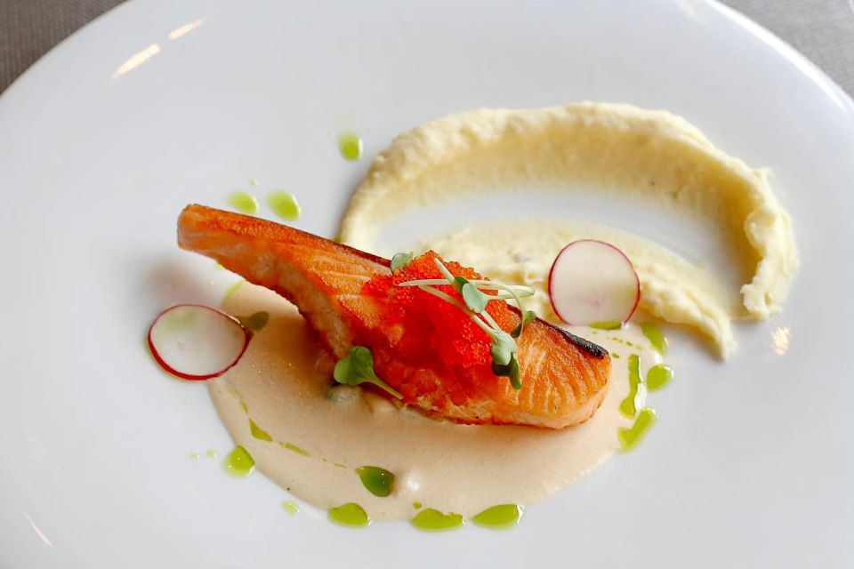 Bangkok: Baiyoke Observation Deck Ticket with Buffet Meal - Price and value: is $22 a good deal?