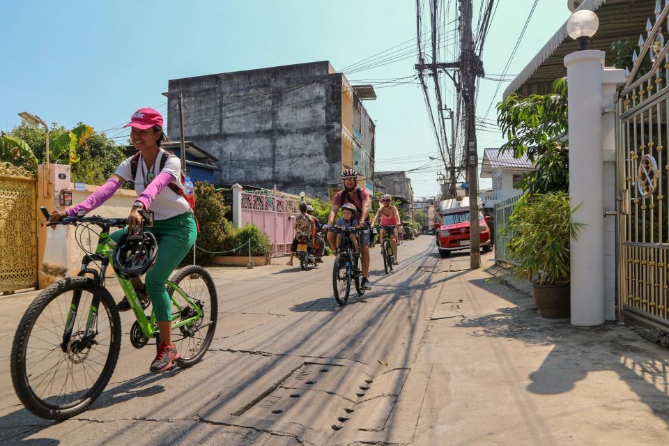 Bangkok: Bike and Canal Boat Tour with Lunch - Safety, fitness level, and the bike-lift reality in Bangkok