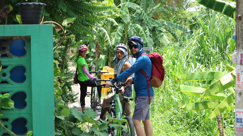 Bangkok: Bike and Canal Boat Tour with Lunch - Why Thonburi bike lanes and canal boats are a smart pairing