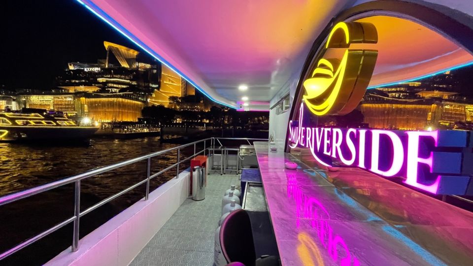 Bangkok: Chao Phraya River Buffet Dinner Cruise - The Night Views: Skyline Reflections and Big Landmarks From the Water