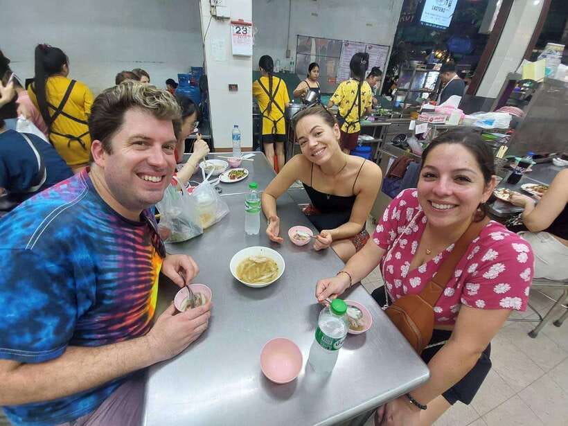 Bangkok: Chinatown Food Tour with Michelin Food Stalls - Yaowarat By Night: Why This 3-Hour Food Plan Works