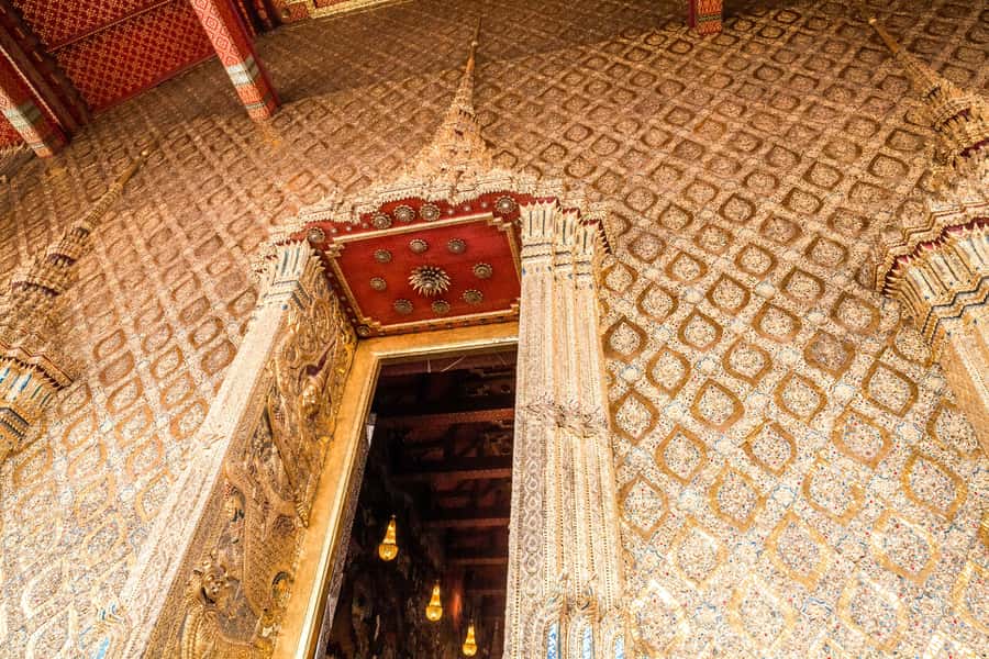 Bangkok: City Highlights Temple and Market Walking Tour - What to Wear and Know Before You Step In