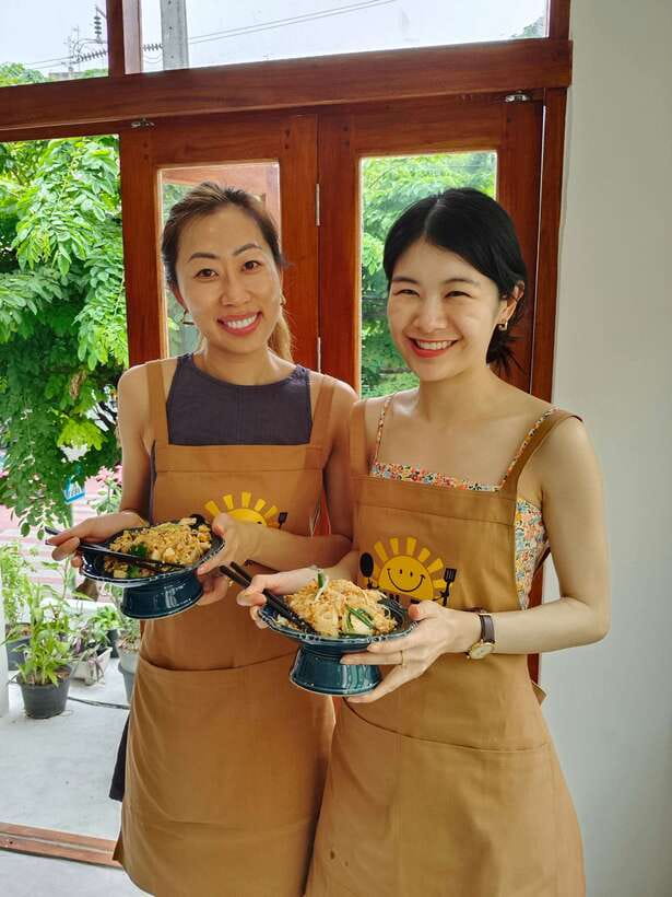 Bangkok: Cooking Class + Tuk Tuk Ride + Market Tour - Should you book Arun Thai Cooking in Bangkok?