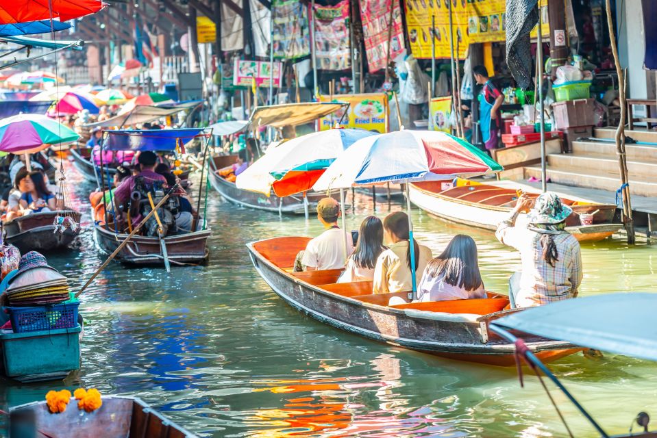Bangkok: Damnoen Saduak, Train Market & Mahanakhon Day Trip - Ban Ka Long to Maeklong: the train ride that makes the market real