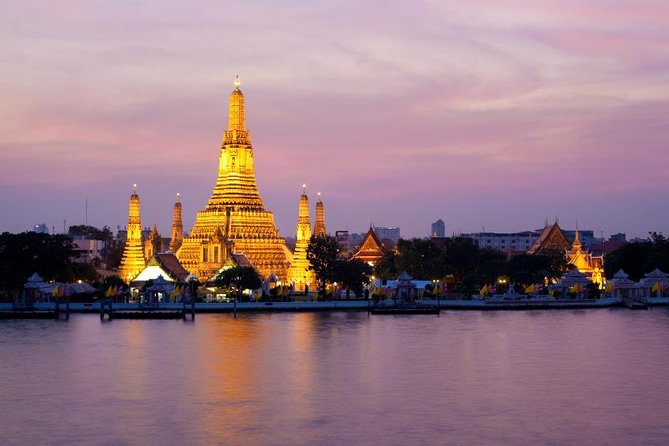 Bangkok Dinner Cruise on the Chao Phraya River - Why a Chao Phraya Dinner Cruise Looks Better Than You Expect