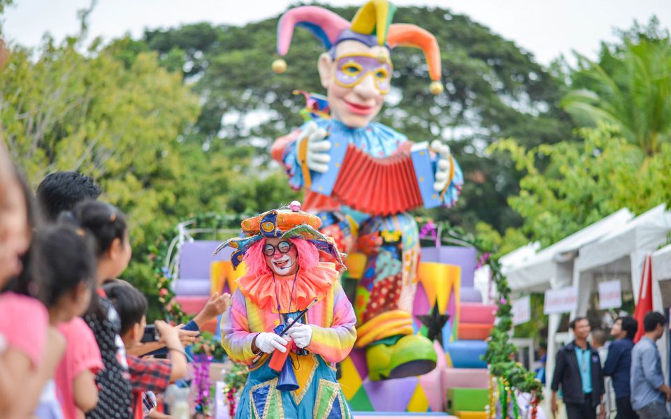 Bangkok: Dream World Entrance Ticket - Go-Kart Racing: Fast, Simple Fun