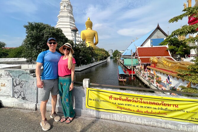 Bangkok Experiences Bike Tours-Backstreets and Hidden Gems - Wat Nak Prok: Thai and Chinese Architectural Details in One Place