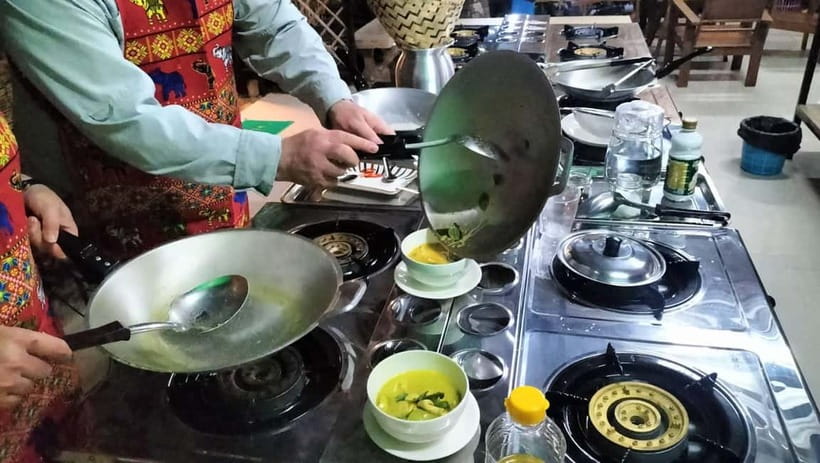 Bangkok: Favourite Thai Flavors Cooking Class by Smart Cook - Chicken in Coconut Milk: Creamy Sauce, Controlled Heat