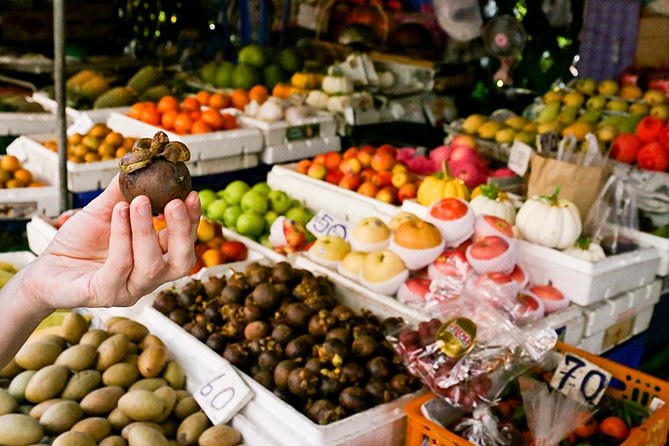 Bangkok Food Tour of Bang Rak with Local Guide - Ma! Bang Rak Stop 2: Markets, Stalls, and Food That Feels Daily