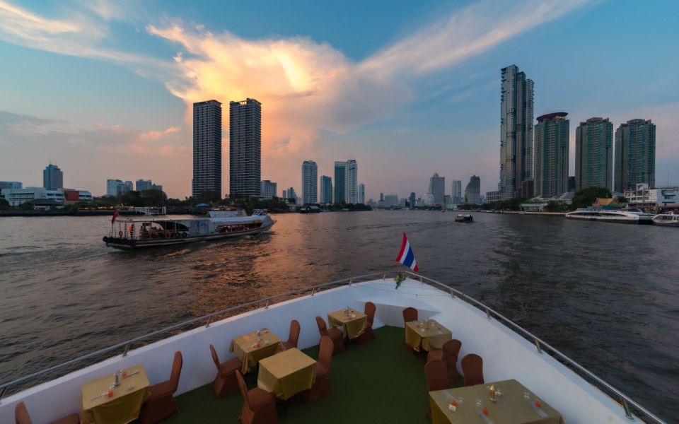 Bangkok: Grand Chao Phraya Dinner Cruise with Live Show - Dinner by candlelight: what the buffet experience feels like