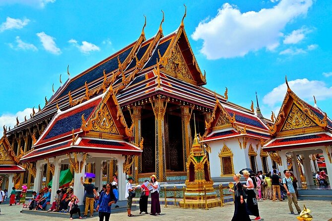 Bangkok Grand Palace and Emerald Buddha Tour - What the guide adds (and why small groups matter)