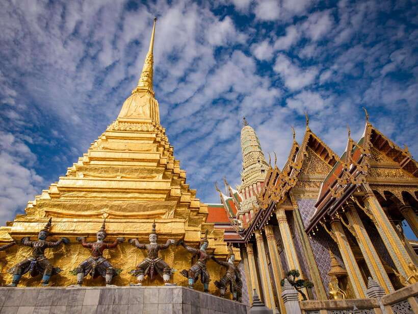 Bangkok: Grand Palace and Wat Phra Kaew Guided Walking Tour - Grand Palace meets Wat Phra Kaew in one focused walk