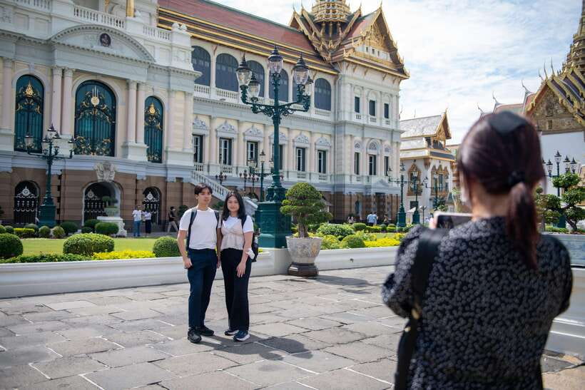 Bangkok: Grand Palace and Wat Phra Kaew Guided Walking Tour - Guide quality: why the right pacing changes everything