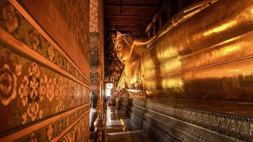 Bangkok: Grand Palace, Wat Pho, and Wat Arun Guided Tour - Dress code and what to bring when temples are strict