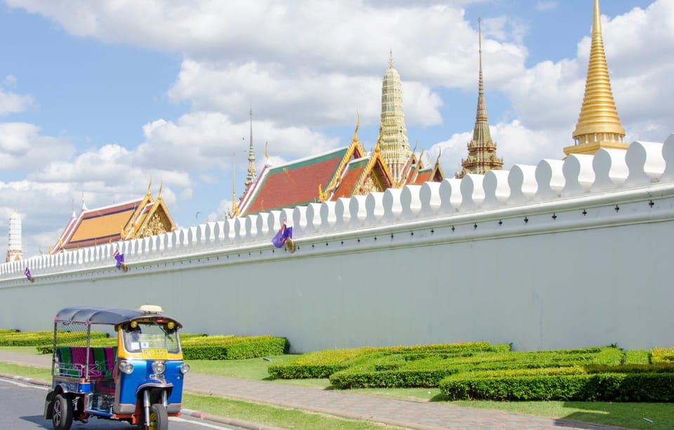 Bangkok: Guided Tour in a Typical Thai Tuk-Tuk - What the price gets you (and what might feel pricey)