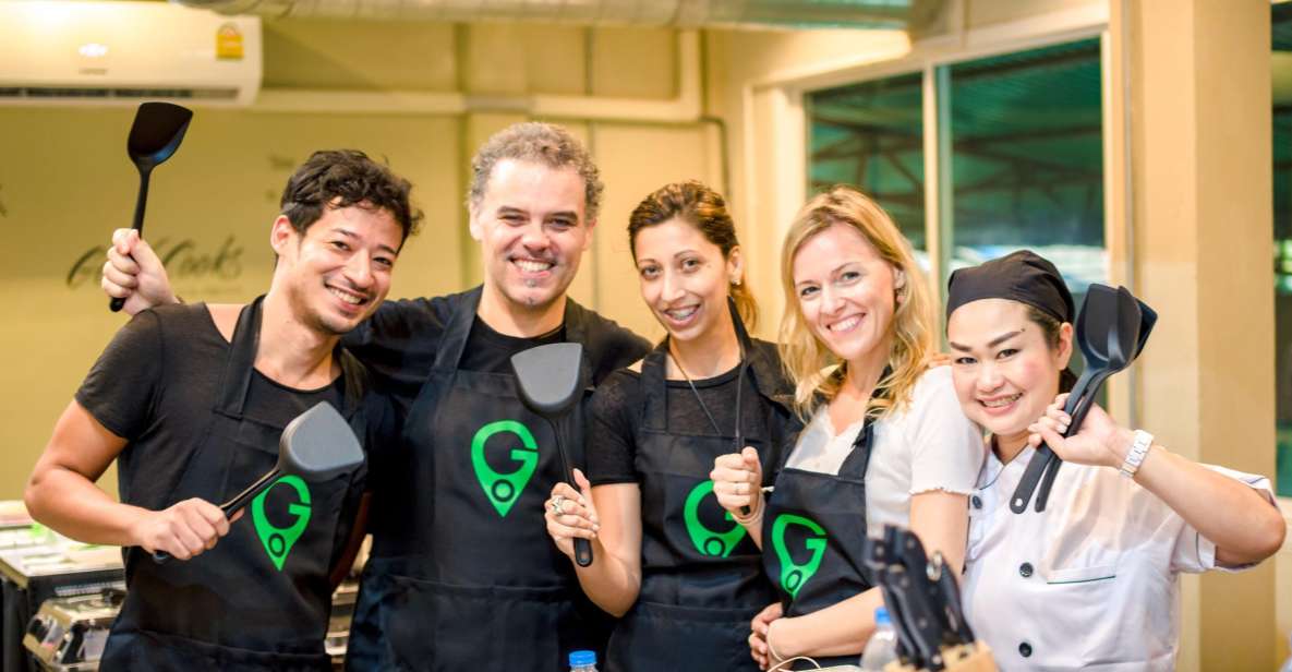 Bangkok: Half-Day Thai Cooking Class in Bangrak District - Entering Bangrak: Why this class starts in the right place