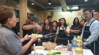 Bangkok: Half-Day Thai Cooking Class in Bangrak District - From market stalls to real shopping: What the morning walk teaches