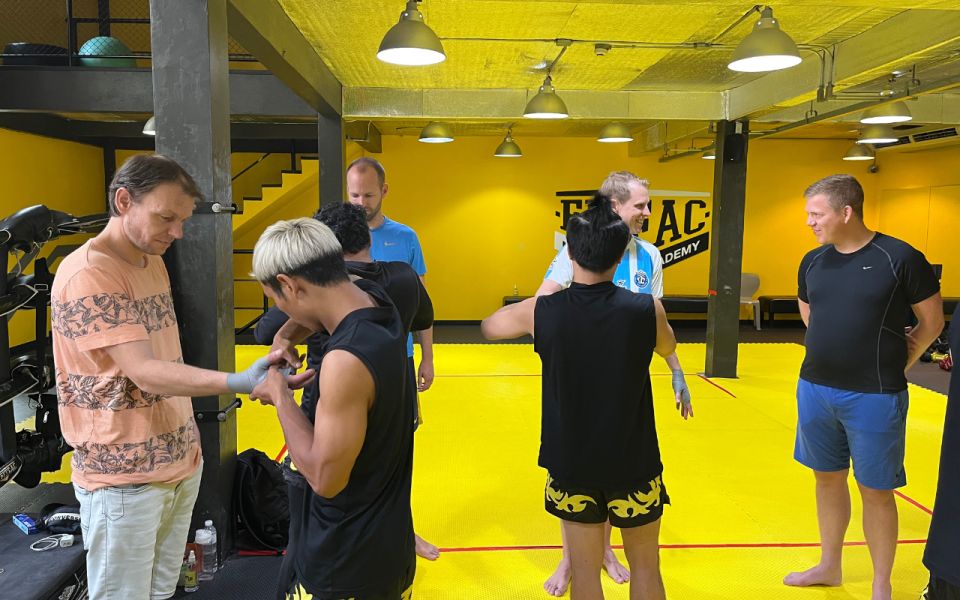 Bangkok: Learn 1-1 Muay Thai + Free Muaythai Shorts & Pickup - Why FITFAC’s 1-on-1 Muay Thai session works for first-timers