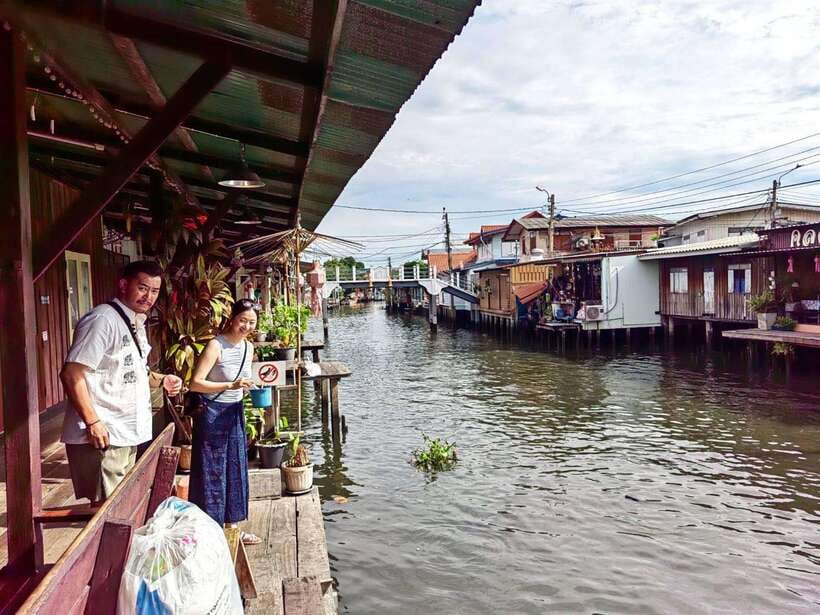 Bangkok: Longtail Boat Canal Cruise - The Real-World Canal Detail: Life on the Klongs (and the Lock Wait)