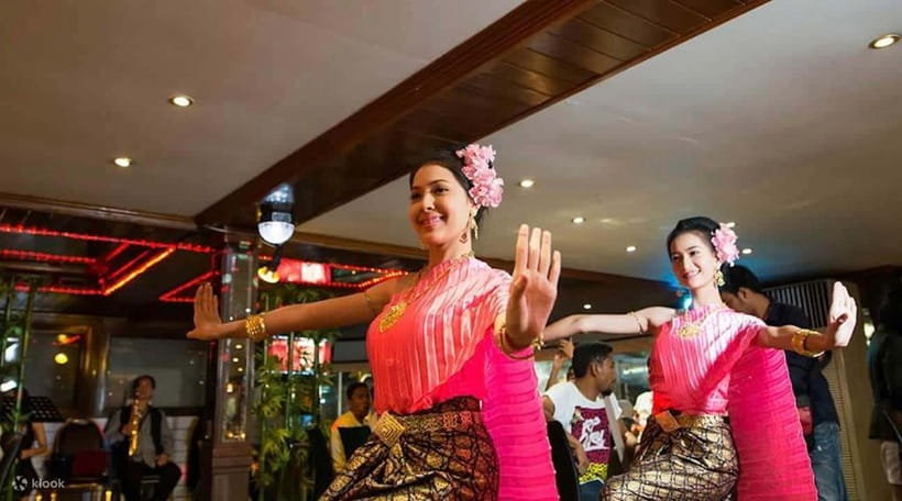 Bangkok: Luxury White Dinner Cruise Free Flow Beer and Wine - The cruise route: landmark lights from Wat Arun to Asiatique
