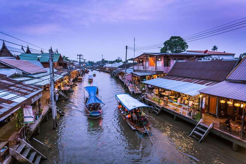 Bangkok: Maeklong Railway & Amphawa Floating Market Day Trip - Amphawa Floating Market: Eat Real Food, Shop Without a Script