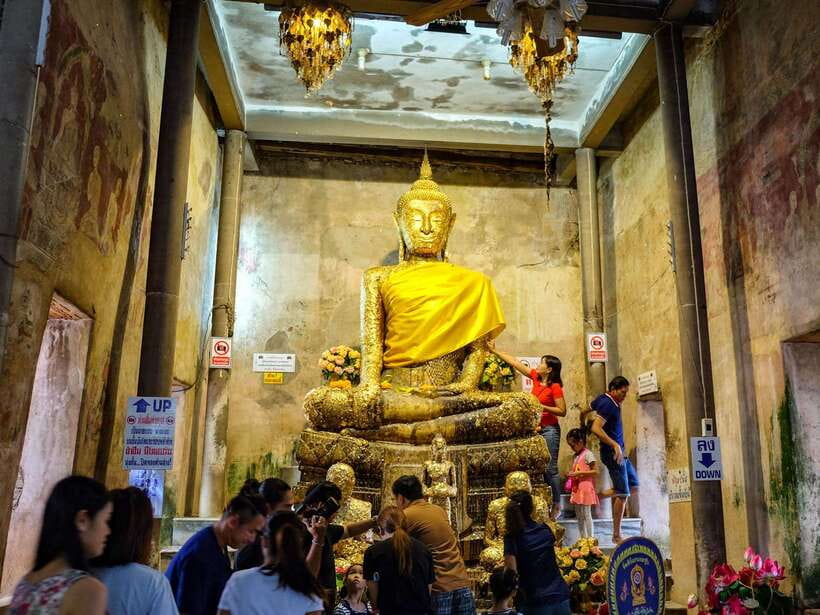 Bangkok: Maeklong Railway & Amphawa Floating Market Day Trip - What to Bring (So You Enjoy Every Stop)