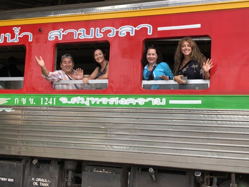 Bangkok: Maeklong Railway Market & Floating Market Tour - Damnoen Saduak Floating Market: paddle boat first, shopping second