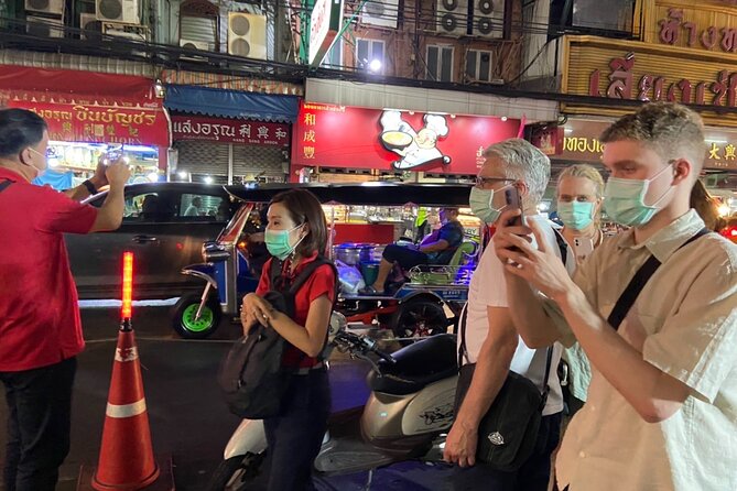 Bangkok: Michelin Guide Street Food Tour by Tuk Tuk - Why This Bangkok Street-Food Night Works