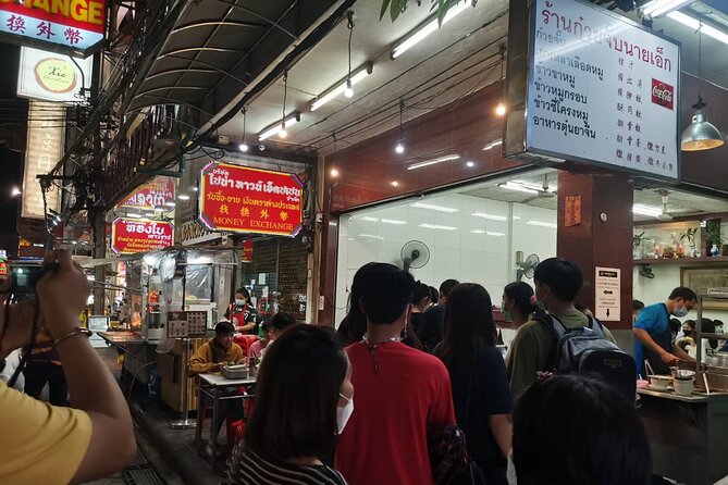 Bangkok: Michelin Guide Street Food Tour by Tuk Tuk - Yaowarat Road’s Pa Tong Go Savoey Doughnuts