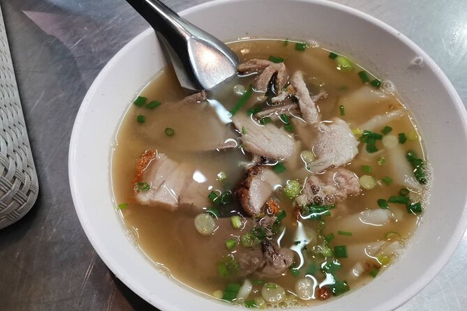 Bangkok: Michelin Guide Street Food Tour by Tuk Tuk - Getting Started at River City Bangkok (and Why Taxi Helps)