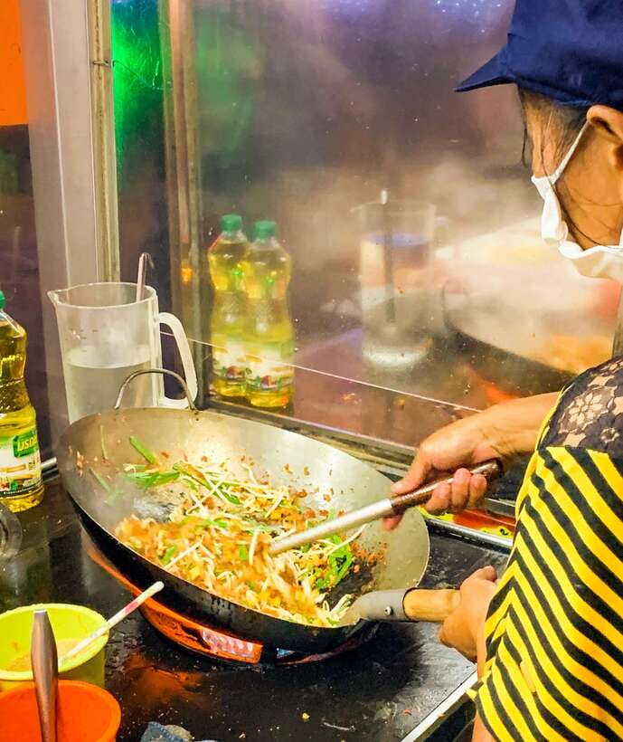Bangkok: Must-Try Hidden Bike & Food Experience - Local Restaurant Stop: Street Food That Feels Like a Meal, Not a Sample