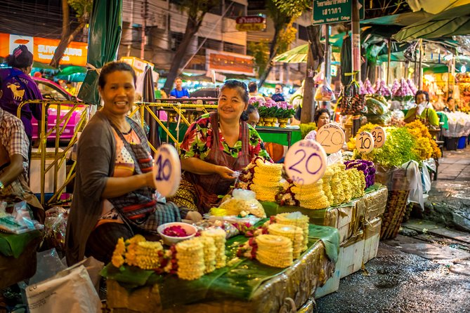 Bangkok: Night Bike Tour with Temples & Flower Market Visit - Rama VIII Bridge Views and the Chao Phraya Ferry at Sunset