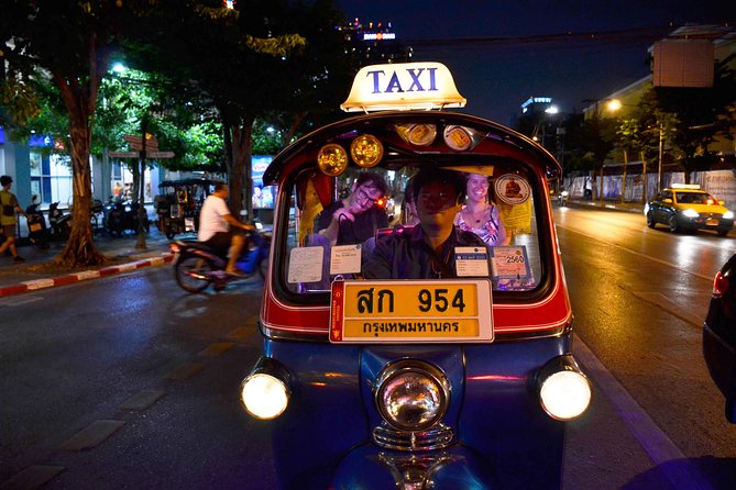 Bangkok Night Food and City Tour by Tuk Tuk - Pak Khlong Flower Talat: Bangkok’s Biggest Flower Market at Night