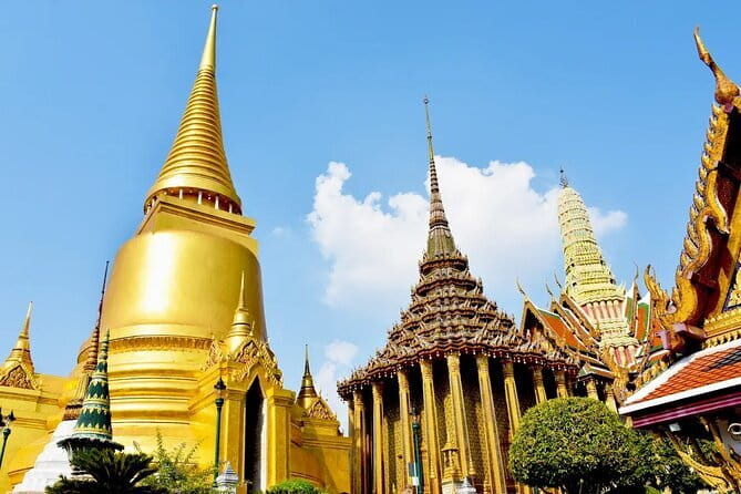 Bangkok Night Food Tour By Tuk Tuk - Passing Rattanakosin (Bangkok Old City): Seeing Landmarks Without Evening Stress