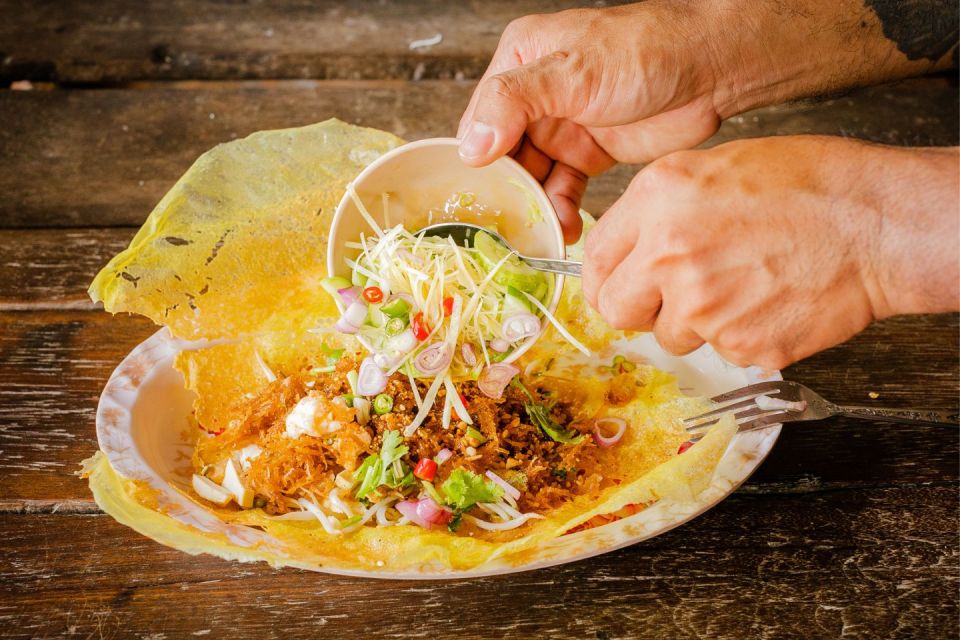 Bangkok: Old Siam Food Tour with 15+ Tastings - Khlong canal cruise: Bangkok by water before the noise
