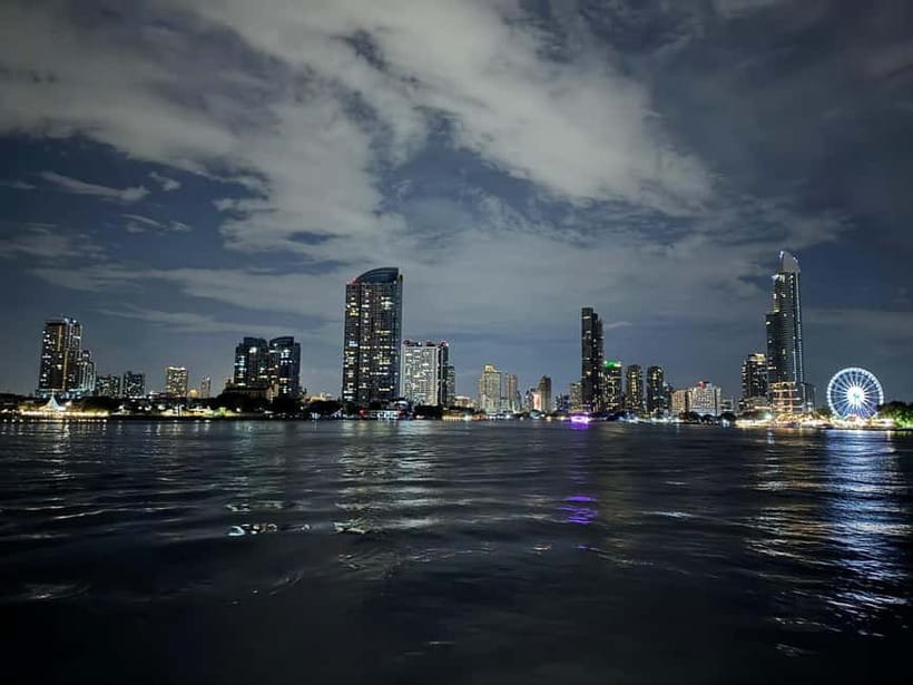 Bangkok: Opulence Luxury River Dinner Cruise - Live Band on Two Decks: How to Enjoy the Music and Views Together